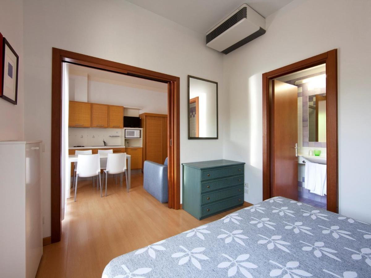 Aparthotel La Pineta Lido di Jesolo Room photo