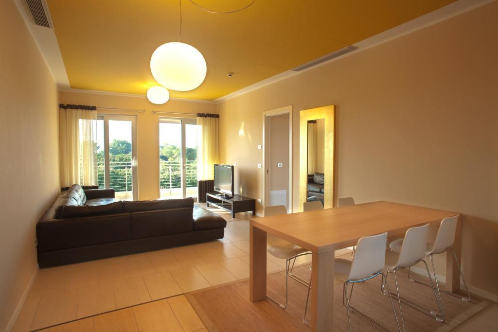 Aparthotel La Pineta Lido di Jesolo Room photo